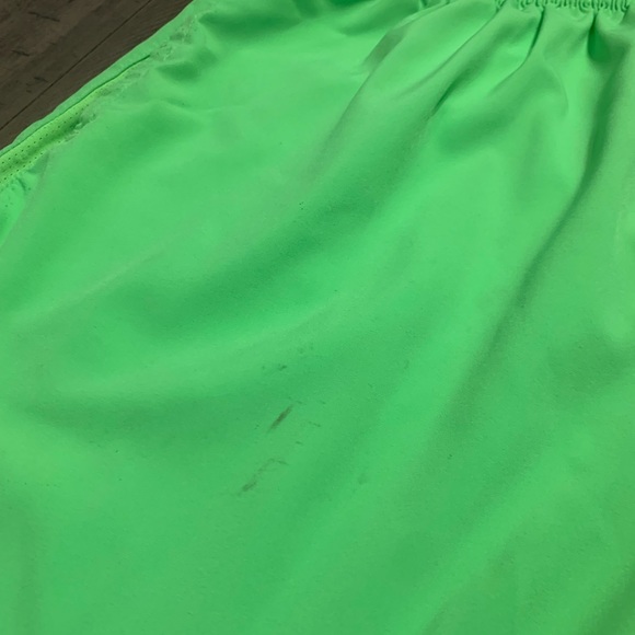 Head Shorts - Picture 4 of 7